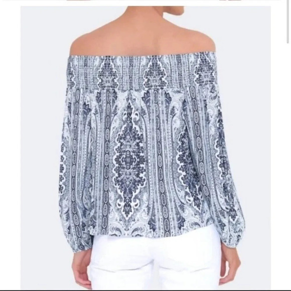 ALICE + OLIVIA Viola Off the Shoulder Blouse Size Extra Small Blue Smocked - Picture 3 of 11
